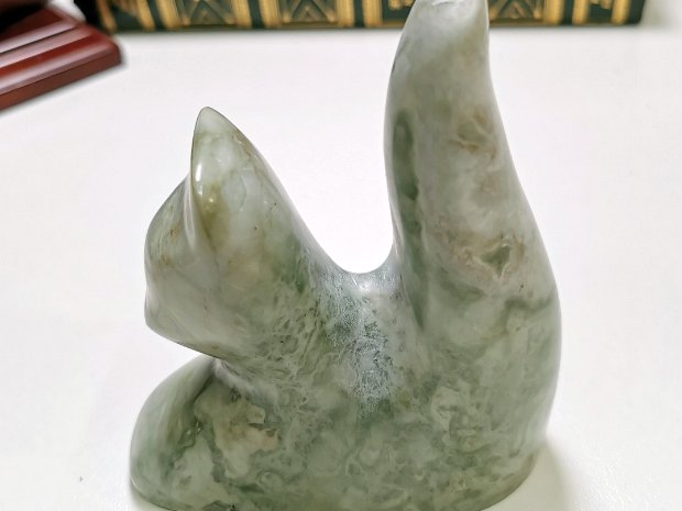 Grace in Marble - Marble Cat Figurine